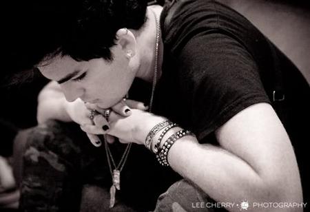 Adam Lambert News : 30/9/2011 10r0c810