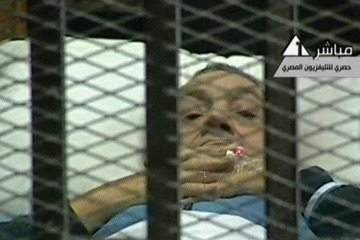 استئناف ثانى جلسات محاكمة مبارك ونجليه على الهواء مباشرة Thumbm25