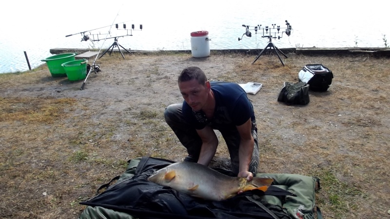 enduro au secherons 2012.deux miroirs une de 11kg,9kg 01032