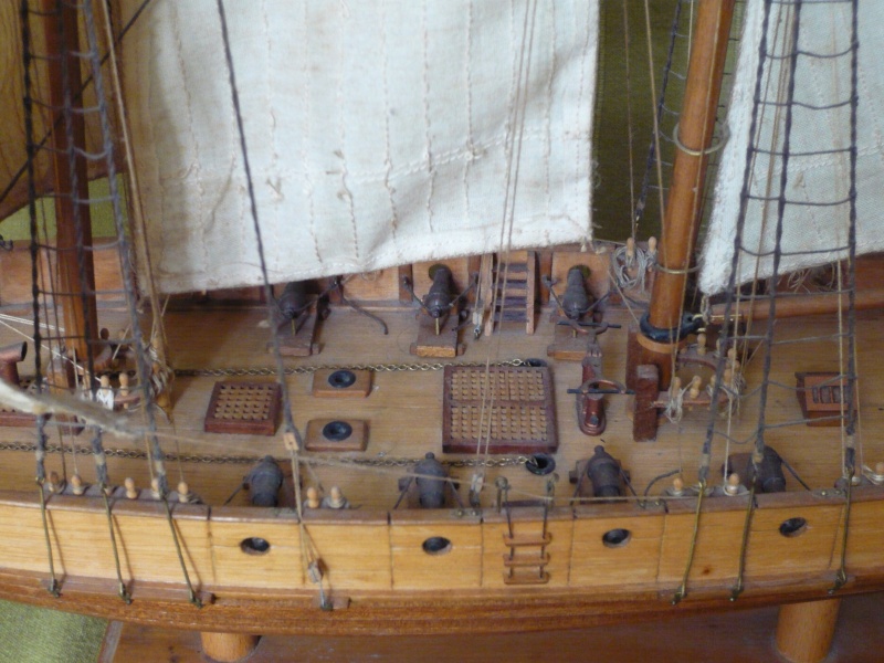LA TOULONNAISE, goelette de 1823 au 1/75° & maquette MUSEE MARINE (auto BCE n° 36/2015) P1030326