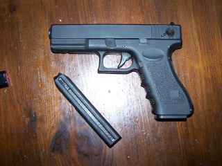 Glock 18C AEP Cyma 100_5620
