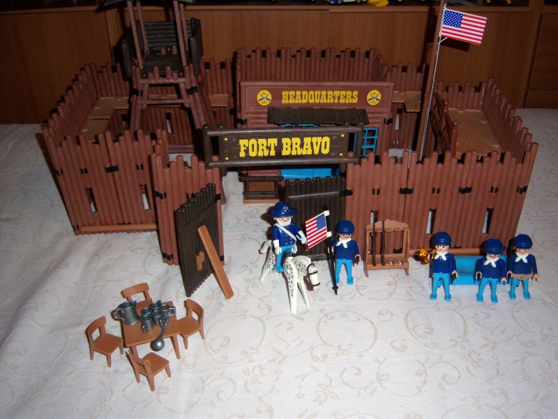 PLAYMOBIL FORT BRAVO VINTAGE 3773 CON BOX E ISTRUZIONI ORIGINALI 100_4848