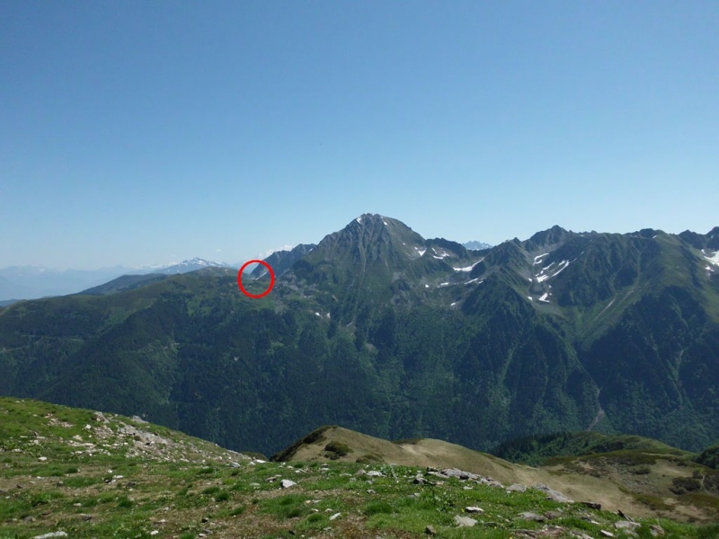 ????: le 16/06 - image fixe - sphéroïde apparemment en vol - Les Plagnes (Savoie) Sans_t12