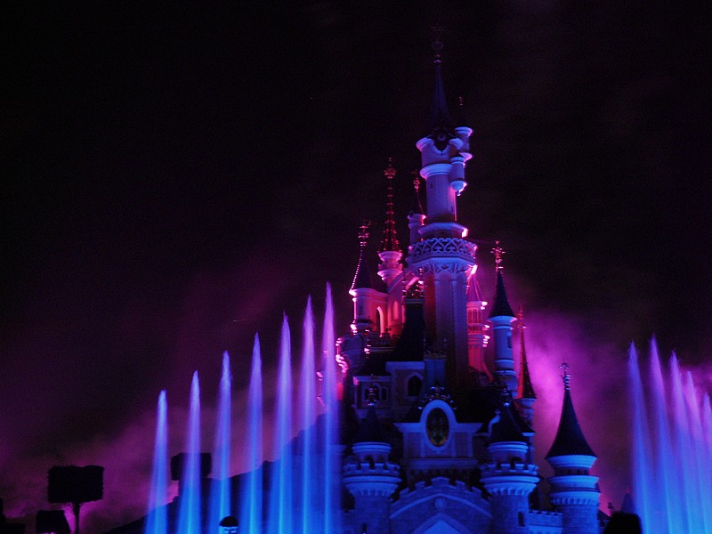 Vos photos nocturnes de Disneyland Paris - Page 22 P1130710