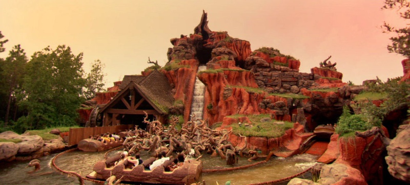 Un splash mountain avec Pocahontas a Disneyland Paris ... - Page 4 Splash11