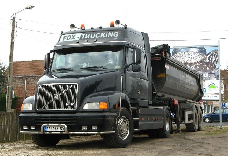 Fox-Trucking (Lys lez Lannoy 59) Volvo193