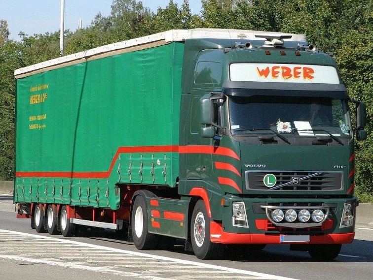 Weber (Beinheim 67) (transporteur disparut) Volvo261