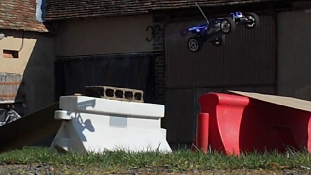 kyosho inferno us sport et (EDIT 08/05) inferno ve - Page 2 Sdc10016
