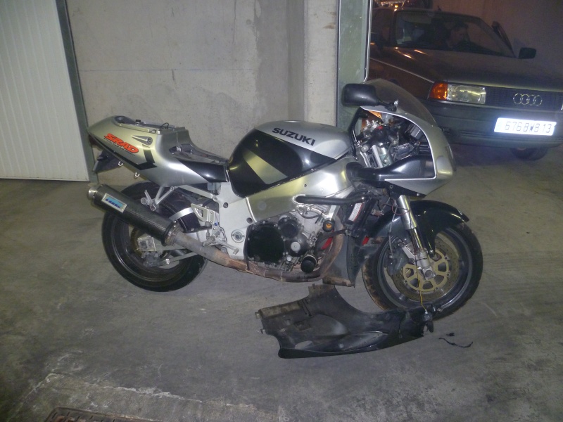 gsxr750 1999 et gsxr 750 1997 P1020811