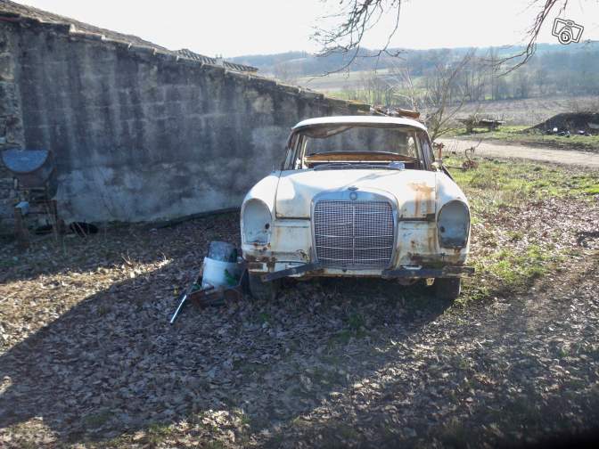 [photo] photos d'épaves et de Mercedes-Benz abandonnées Mb_epa10