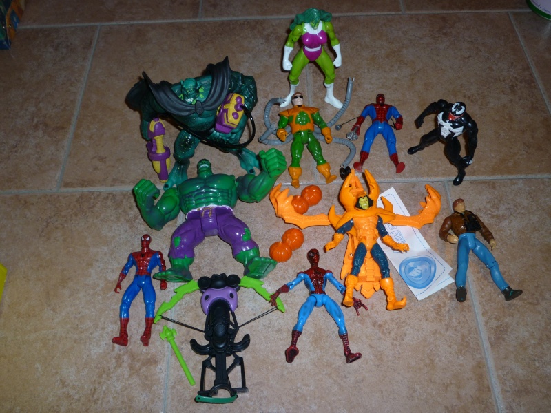 VENDO LOTTO 10 personaggi Marvel P1000324