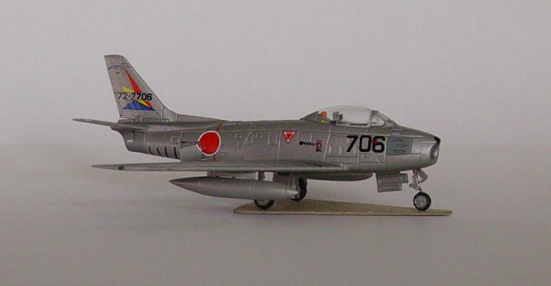 North American F-86F-40 in 1/144 F-86_j11