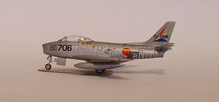 North American F-86F-40 in 1/144 F-86_j13