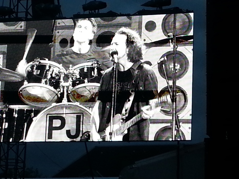 Pearl Jam / Eddie Vedder...  - Page 4 20120610