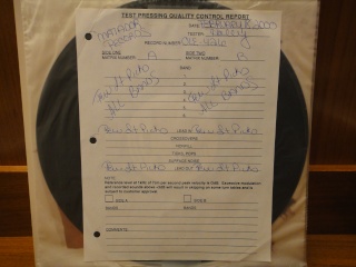 The Covers Record - 2000 Dsc02814