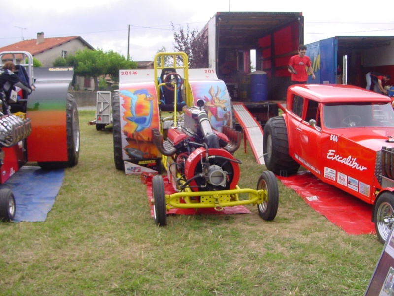 Manche du championnat de France de Tractor Pulling à Levignac (47) 8 Juillet 2012 Dsc08411