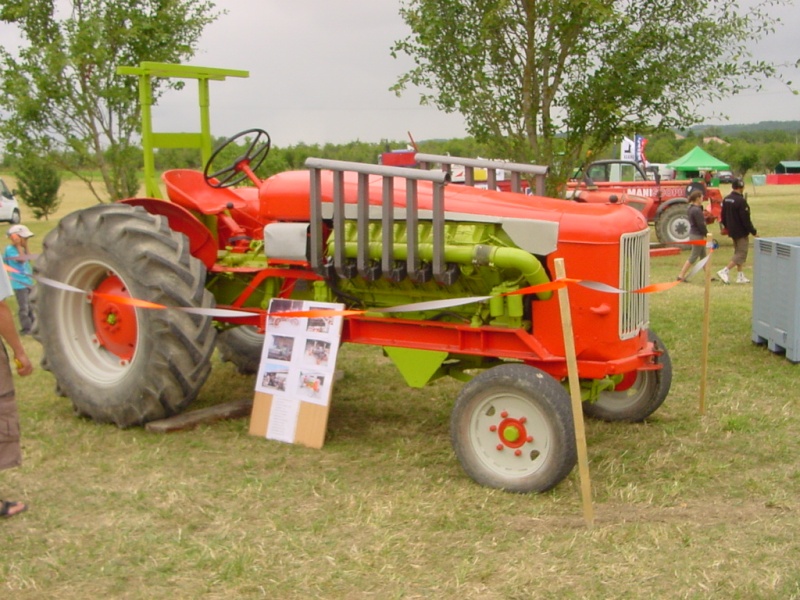 Manche du championnat de France de Tractor Pulling à Levignac (47) 8 Juillet 2012 Dsc08420