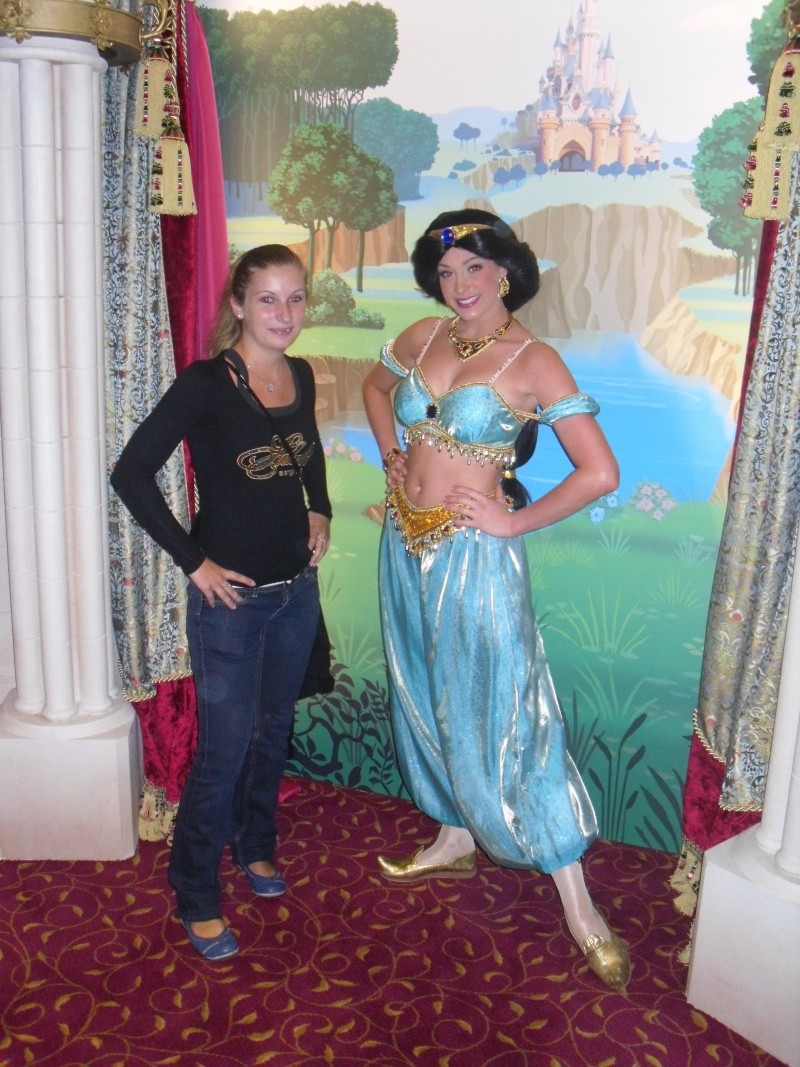 Photos avec les Personnages Disney - Page 33 Sdc15710