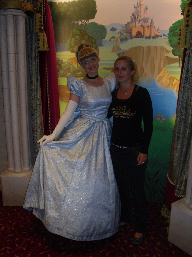 Photos avec les Personnages Disney - Page 33 Sdc15712