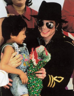 Michael em Manila – Natal com os órfãos 1996 Foto210