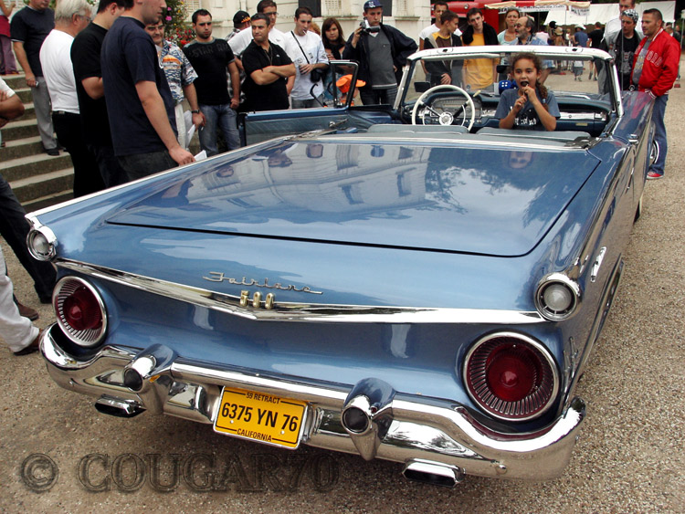 Plusieurs photos : Ford Skyliner (1954–1959) Zzzkif11