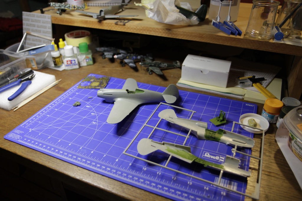 Curtiss - [Academy] 1/48 - Curtiss P-40C Tomahawk   _mg_3012