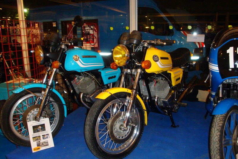 Les photos du salon provenant de suzuk76 2motob10