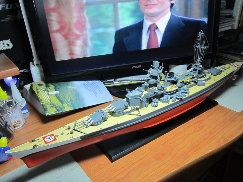 bismarck 1/700 trumpeter Img_1416