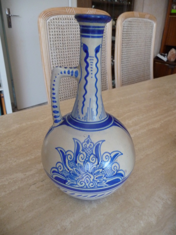 vase marque d'un cerf en bleu  Het Hert Gouda Holland P1150511