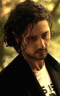 Hale Appleman [40 avatars] Hale1610