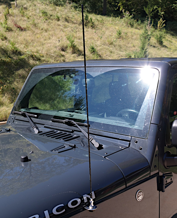 Jeep - Kit d'antenne à montage sur l'aille d'une Jeep 03wljf10