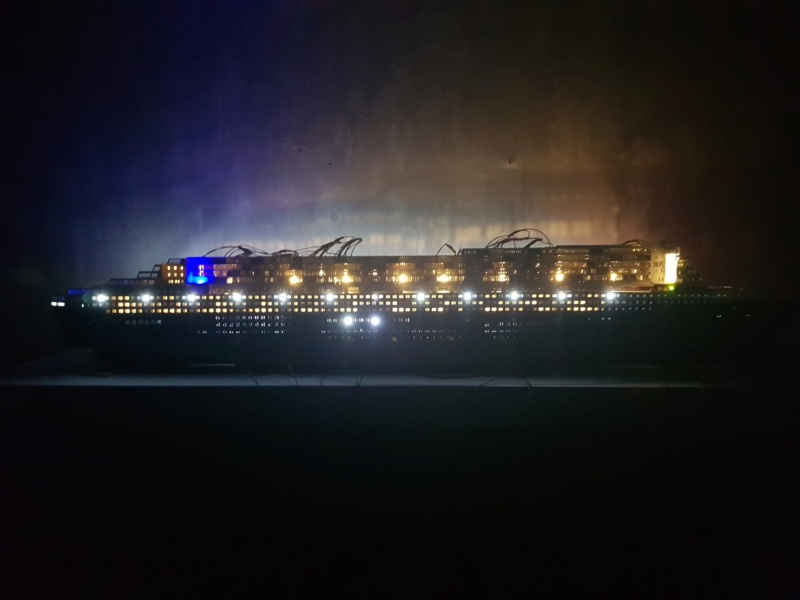 Queen Mary 2 mit LED-Beleuchtung / Revell, 1:400 - Seite 4 20200105