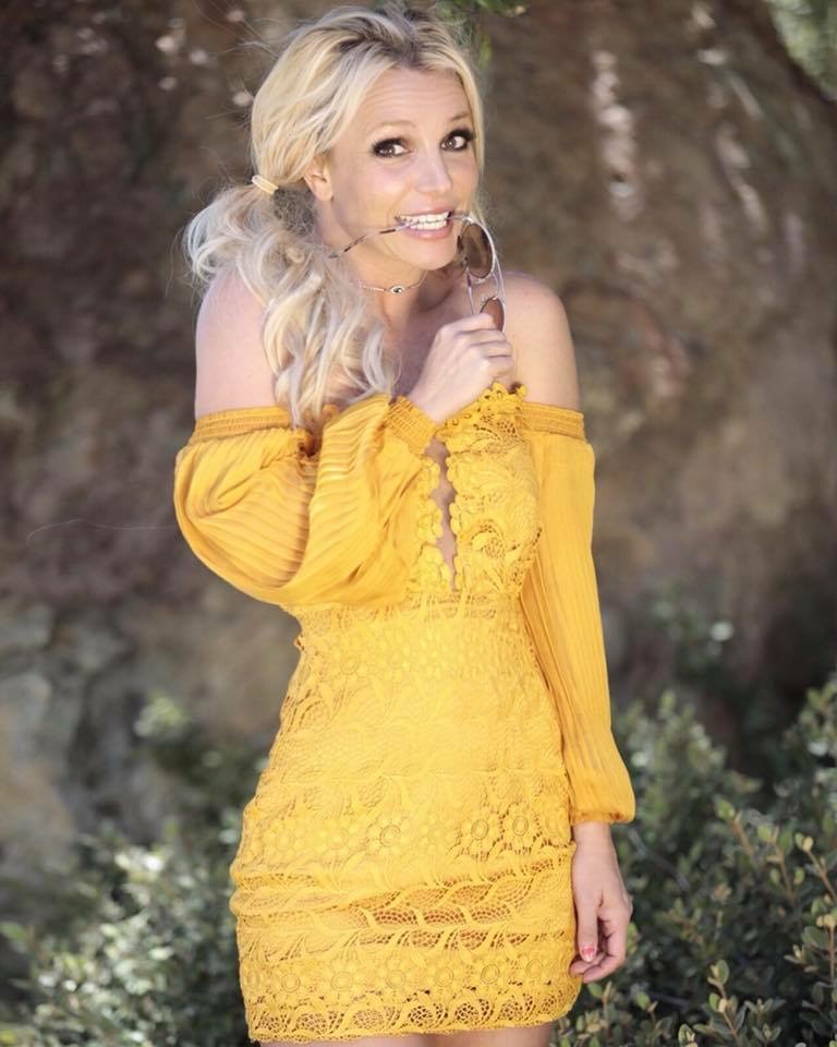 77 - Britney Spears  - Σελίδα 16 191dc610