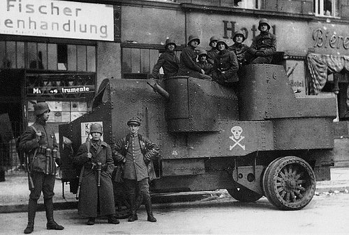 Le matériel motorisé dans l'armée allemande pendant la Grande guerre - Page 2 Freiko14