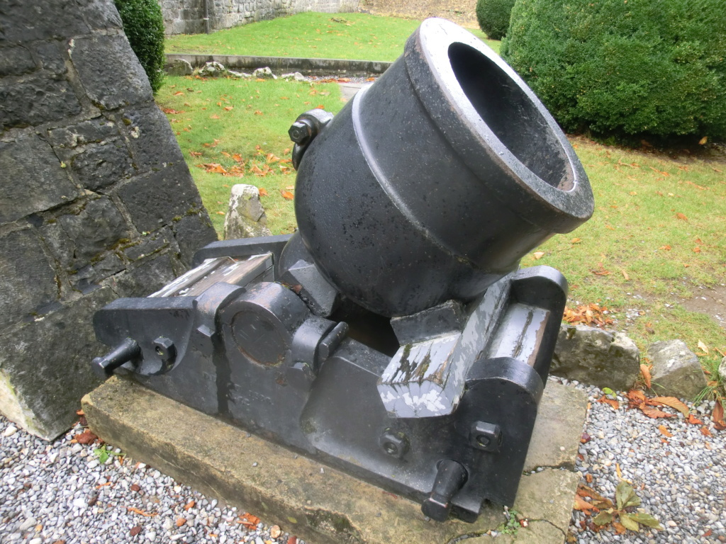 Le mortier Louis-philippe, ses projectiles (bombe à cornes,..)  Mortie15