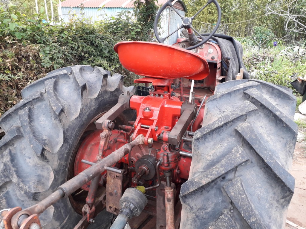 Relevage - descente d'un système de relevage Bosch sur un tracteur Porsche super 20210310