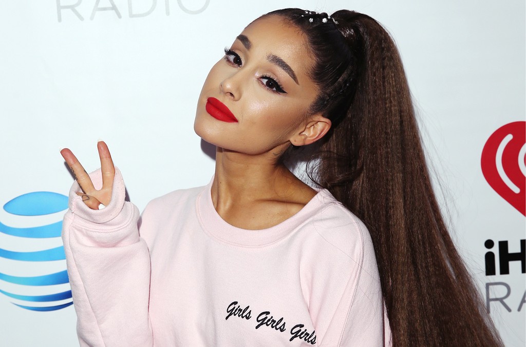 Ariana Grande Previews New Fragrance, Hints at new fragrance Ariana10