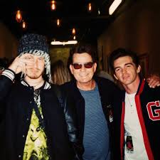 ¿Cuanto Mide Drake Bell? Dr510