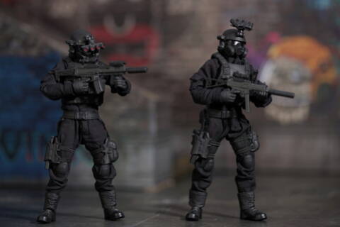 NEW PRODUCT: Dragon Horse DH-S003 SCP Foundation Series Class-D Personnel ( SCP-181 “Lucky”) 1/12 scale action figure