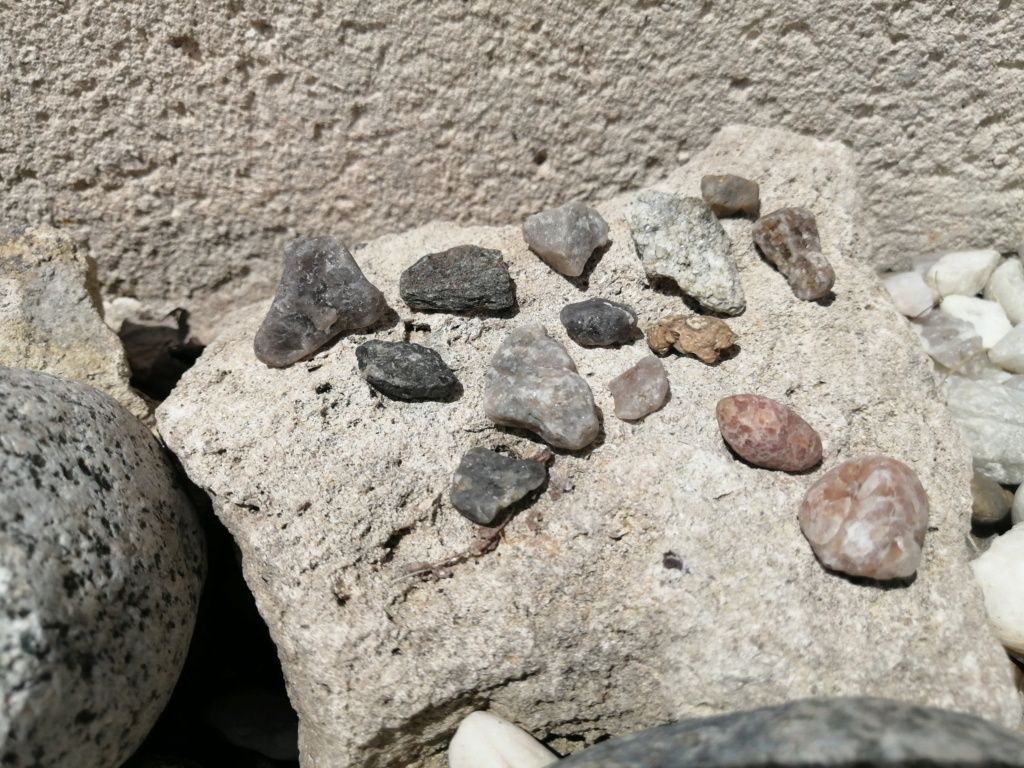 Quel est cette pierre ?  Img_2025