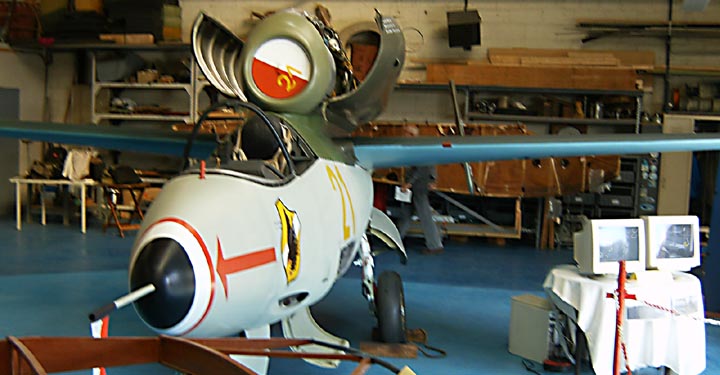 Heinkel He-162 He-16210