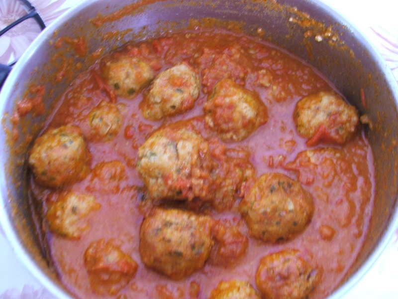 LES BOULETTES EN SAUCE TOMATE A SOLY Dscf0415