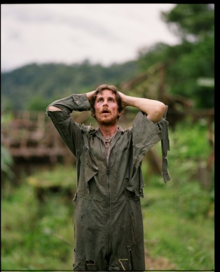 Christian Bale - Page 3 Rescue11