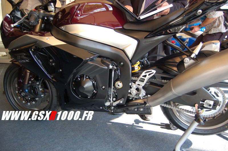 1000 GSX-R K9 : Photos Officielles..... Dsc68412