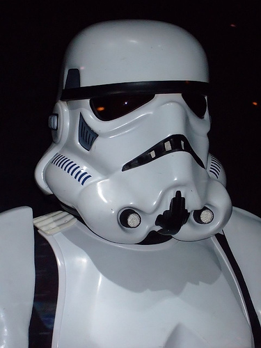 POSTEZ VOS PHOTOS DE STORMTROOPERS (Les vrais costumes) - Page 6 29677710