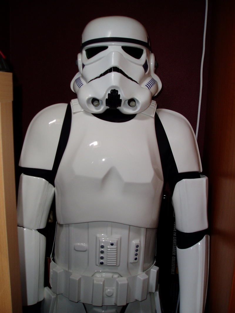 Le stormtrooper life size SDS de Darth Vader - Page 5 P1010139