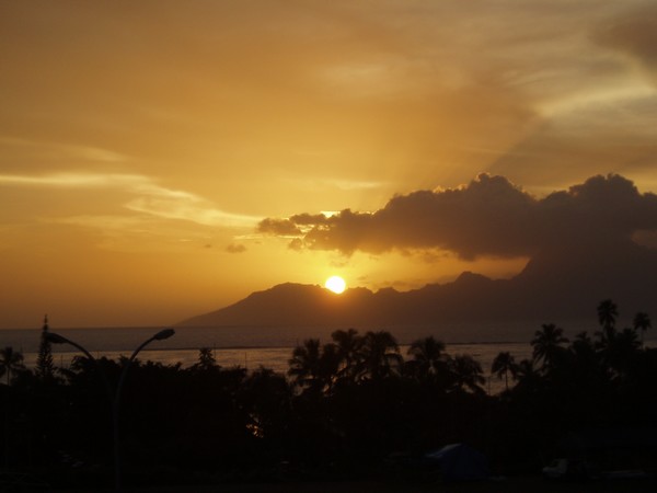 Coucher du soleil sur Moorea P3181611