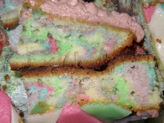 gâteaux multicolores du Carnaval Nounou10