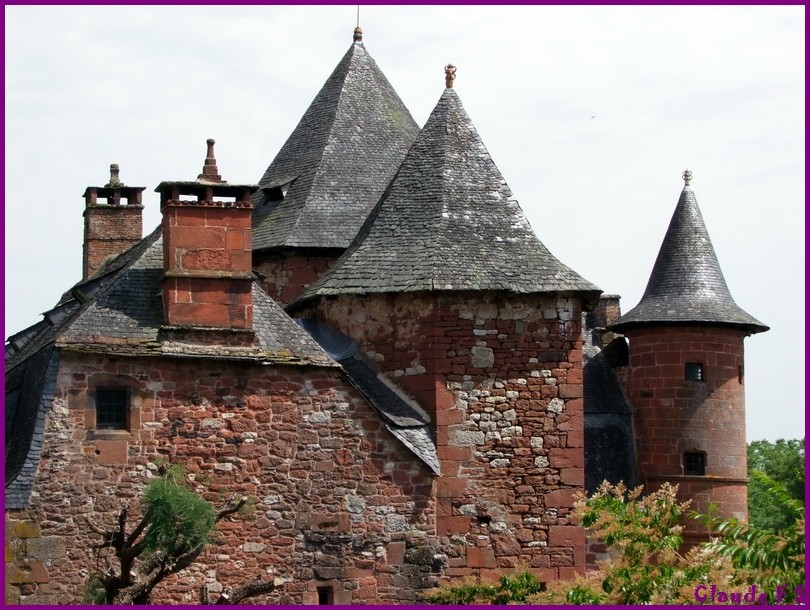 Collonges la Rouge en Corrèze Collon14