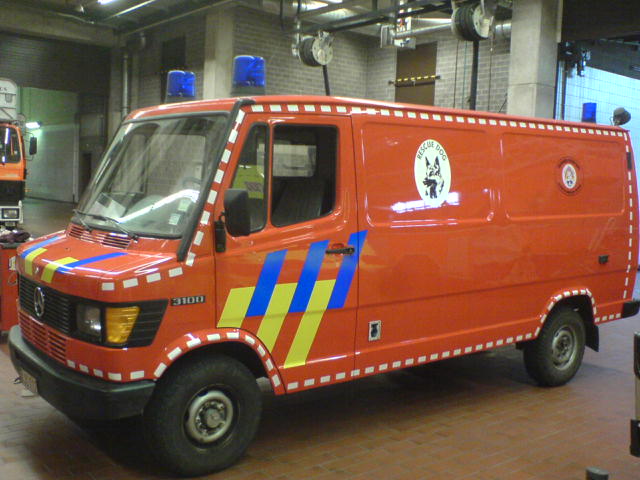 vehicule cyno - Véhicule du Rescue Dog de Bruxelles Dsc00312